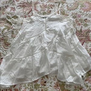 Vici Dolls Flowy Off White Top.